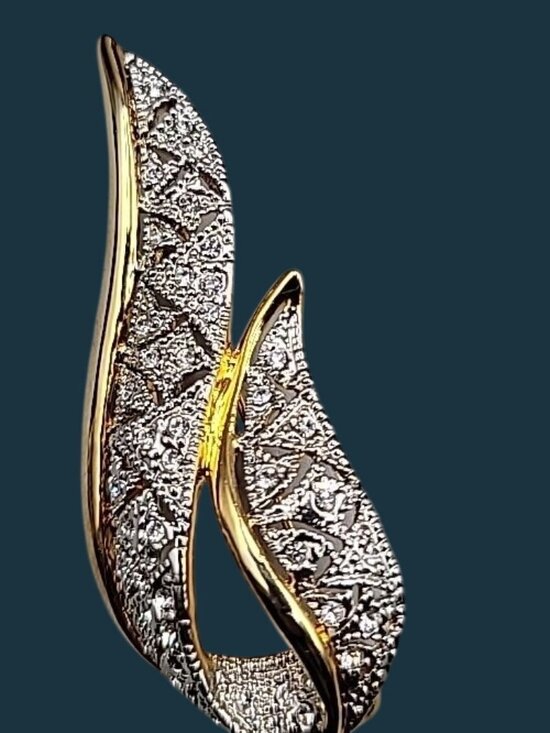 Unbranded Jewelry - Vintage Two Tone Gold Silver Swirl Ribbon Rhinestone Brooch Pin Abstract Wave